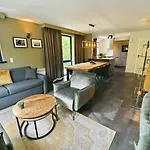 Residences * 杜柏